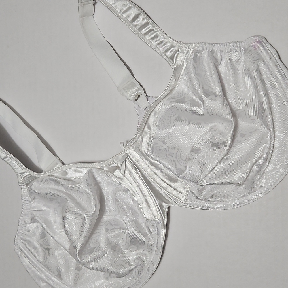 Bali 3562 White Underwire  Women's Lined Bra Size 42D